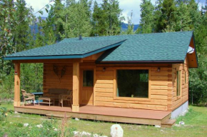  Mica Mountain Lodge & Log Cabins  Tête Jaune